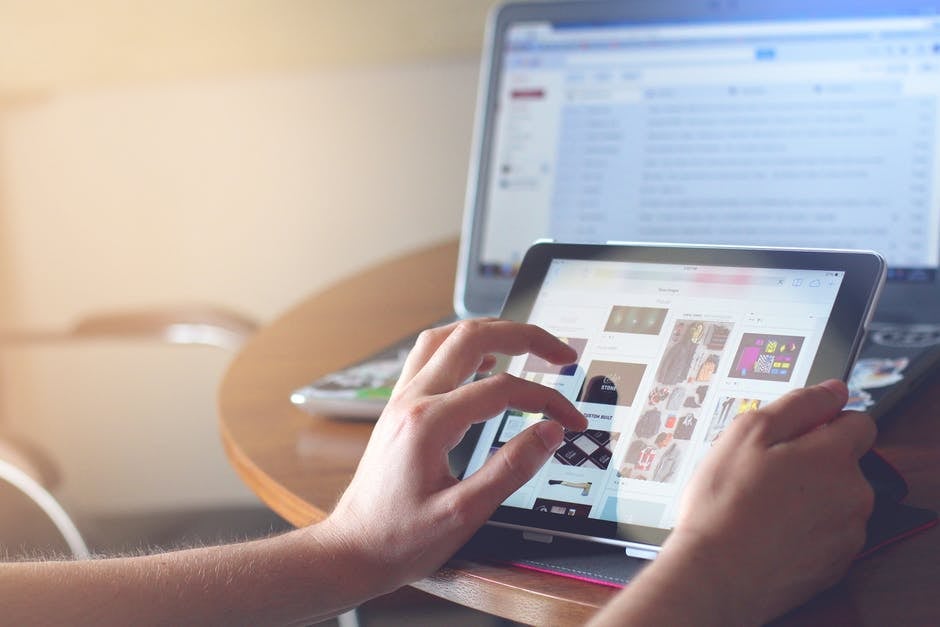 5 Reasons Your Business Needs a Mobile Optimized Website - If you want to grow your presence online, one option is to use mobile marketing. Here reasons your business needs a mobile optimized website.